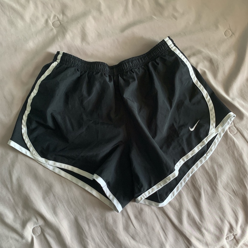 Nike Dry Fit Shorts😘